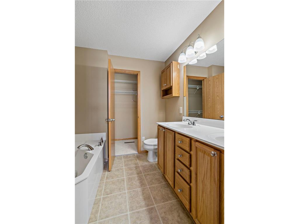 3953 Raspberry Ridge Road NW Prior Lake MN 55372 6824034 image22