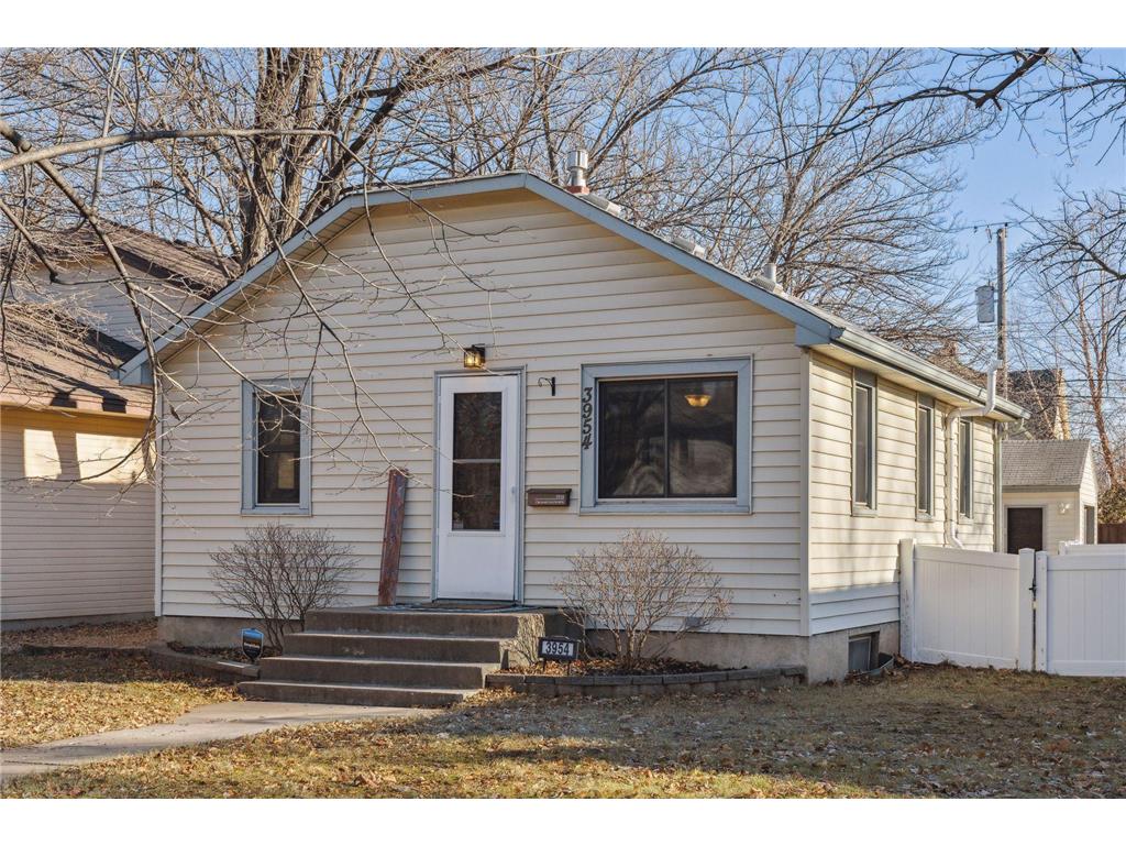 3954 Orchard Avenue N Robbinsdale MN 55422 6465068 image1