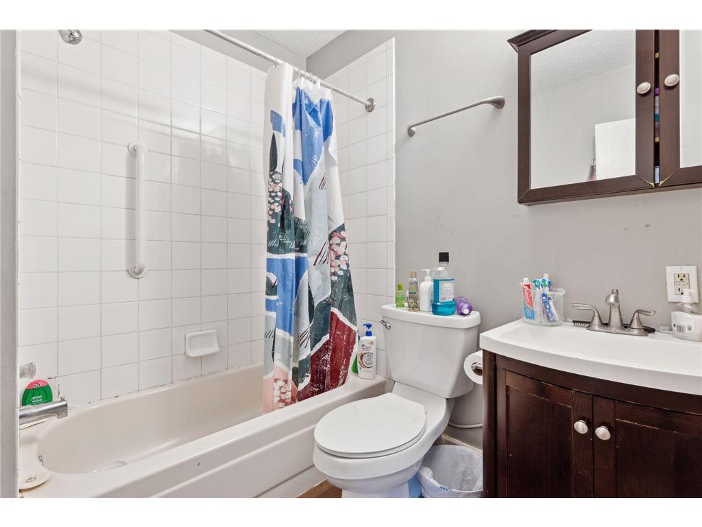 3954 Portland Avenue Minneapolis MN 55407 7091487 image28