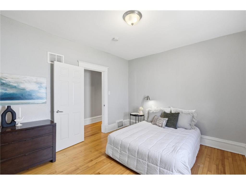 3954 Portland Avenue Minneapolis MN 55407 7091487 image8