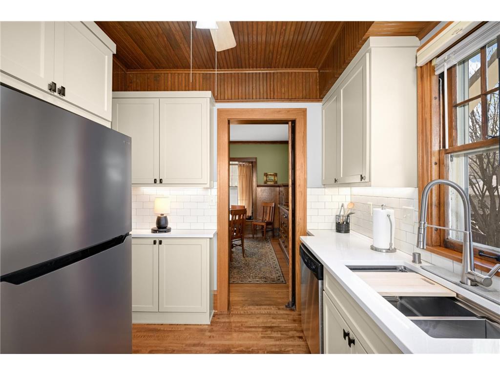 3955 Colfax Avenue N Minneapolis MN 55412 7024941 image13