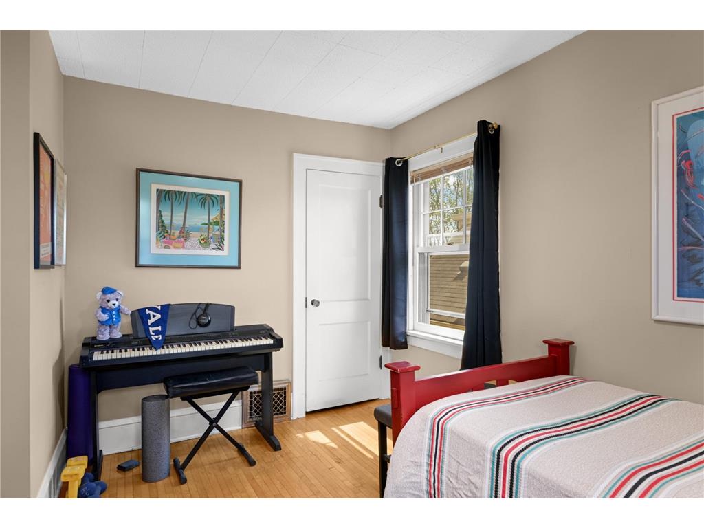 3955 Colfax Avenue N Minneapolis MN 55412 7024941 image19