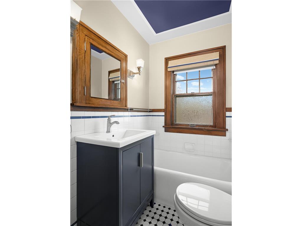 3955 Colfax Avenue N Minneapolis MN 55412 7024941 image23
