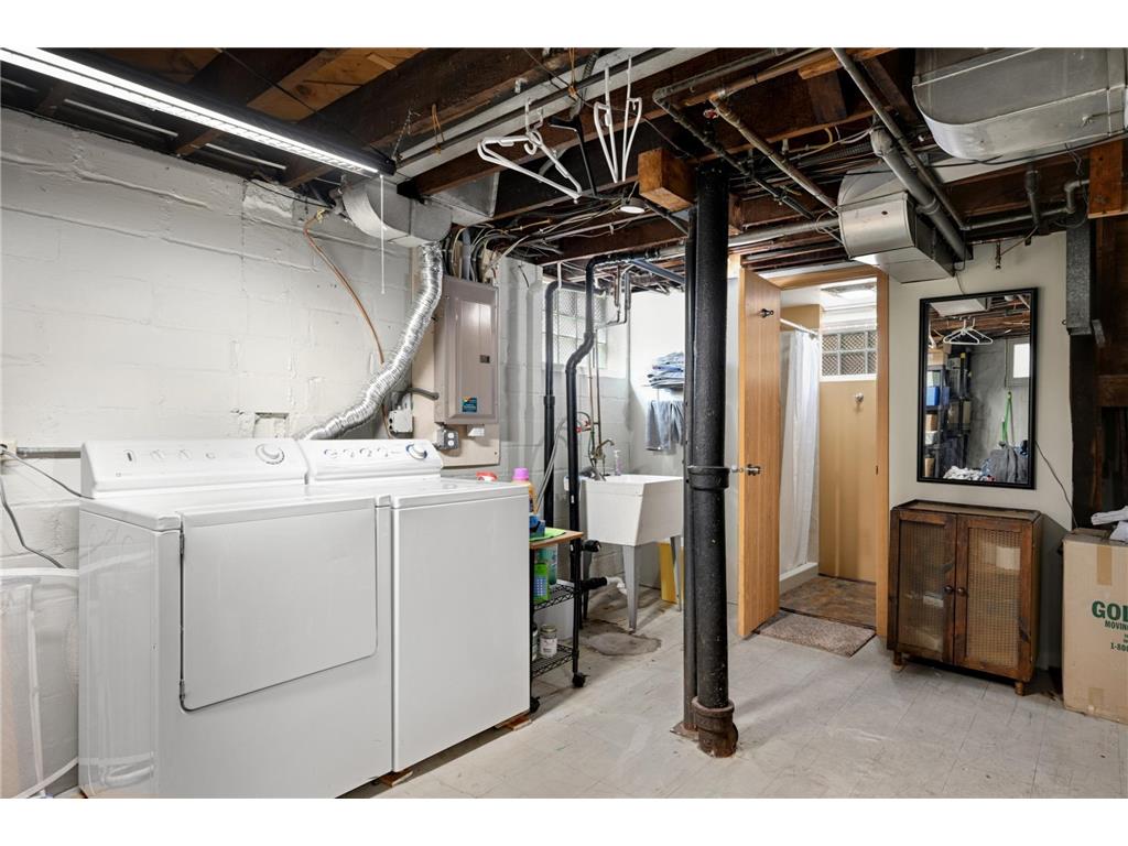 3955 Colfax Avenue N Minneapolis MN 55412 7024941 image24