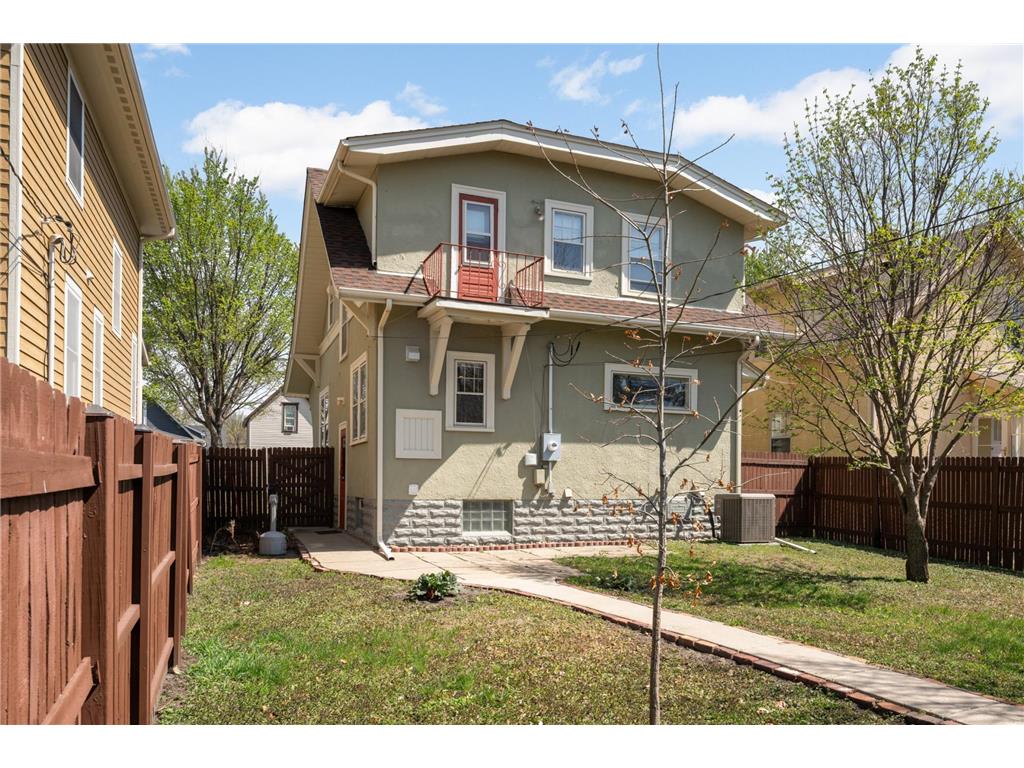 3955 Colfax Avenue N Minneapolis MN 55412 7024941 image25