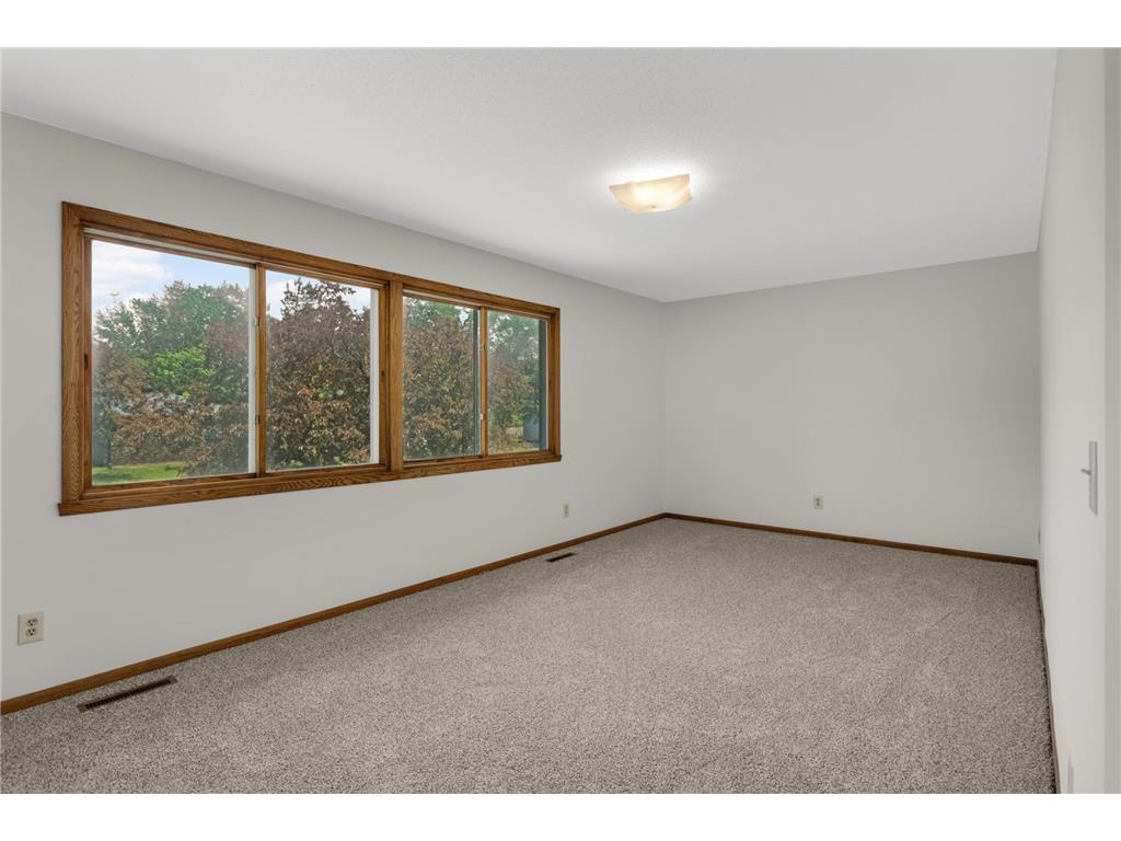 3956 Goodwin Avenue N Oakdale MN 55128 7068383 image11