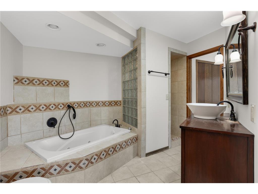 3956 Goodwin Avenue N Oakdale MN 55128 7068383 image13
