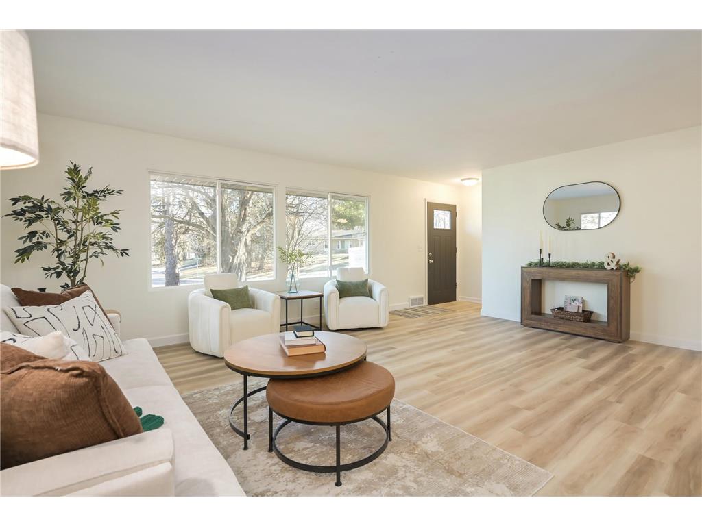 3957 Idaho Avenue N Crystal MN 55427 6647311 image1