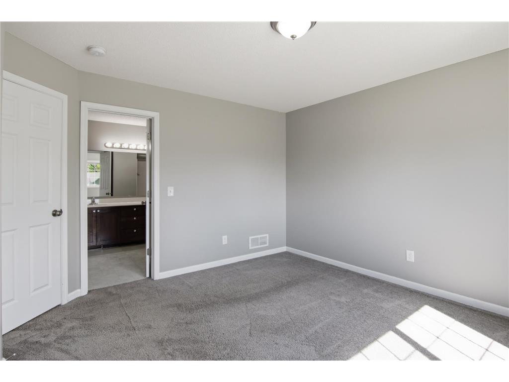 39571 Oak Park Trail North Branch MN 55056 7075591 image17