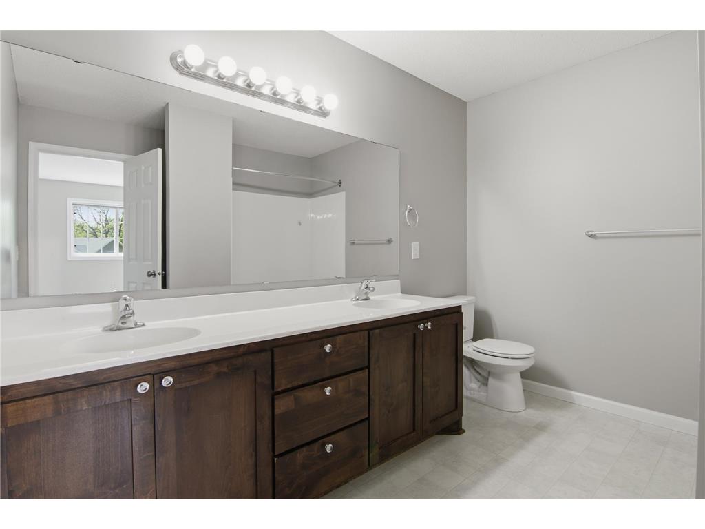 39571 Oak Park Trail North Branch MN 55056 7075591 image20