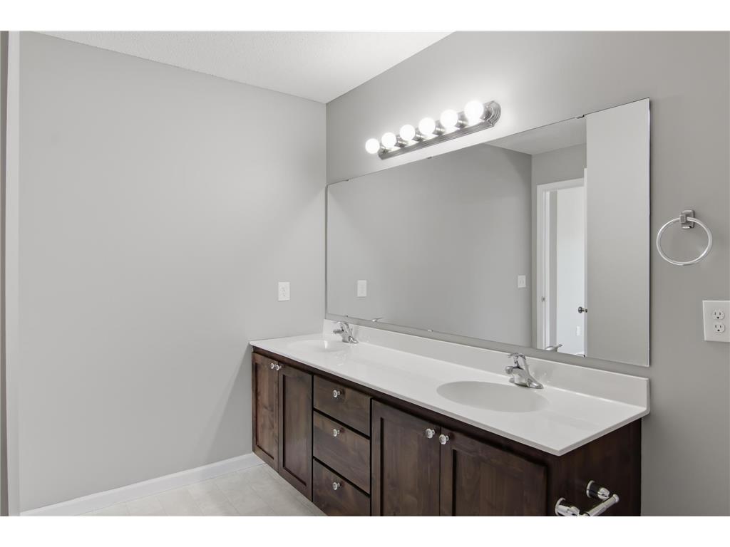 39571 Oak Park Trail North Branch MN 55056 7075591 image21