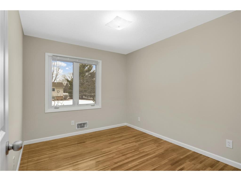 3958 Riverton Avenue Eagan MN 55122 7019509 image13