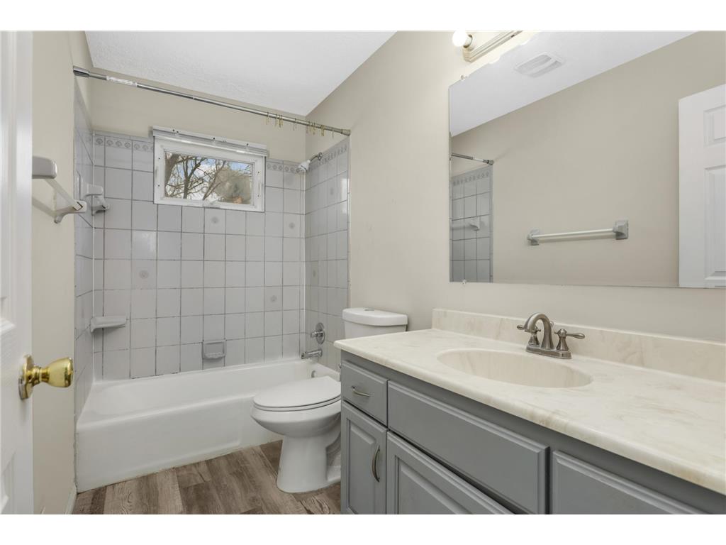 3958 Riverton Avenue Eagan MN 55122 7019509 image17