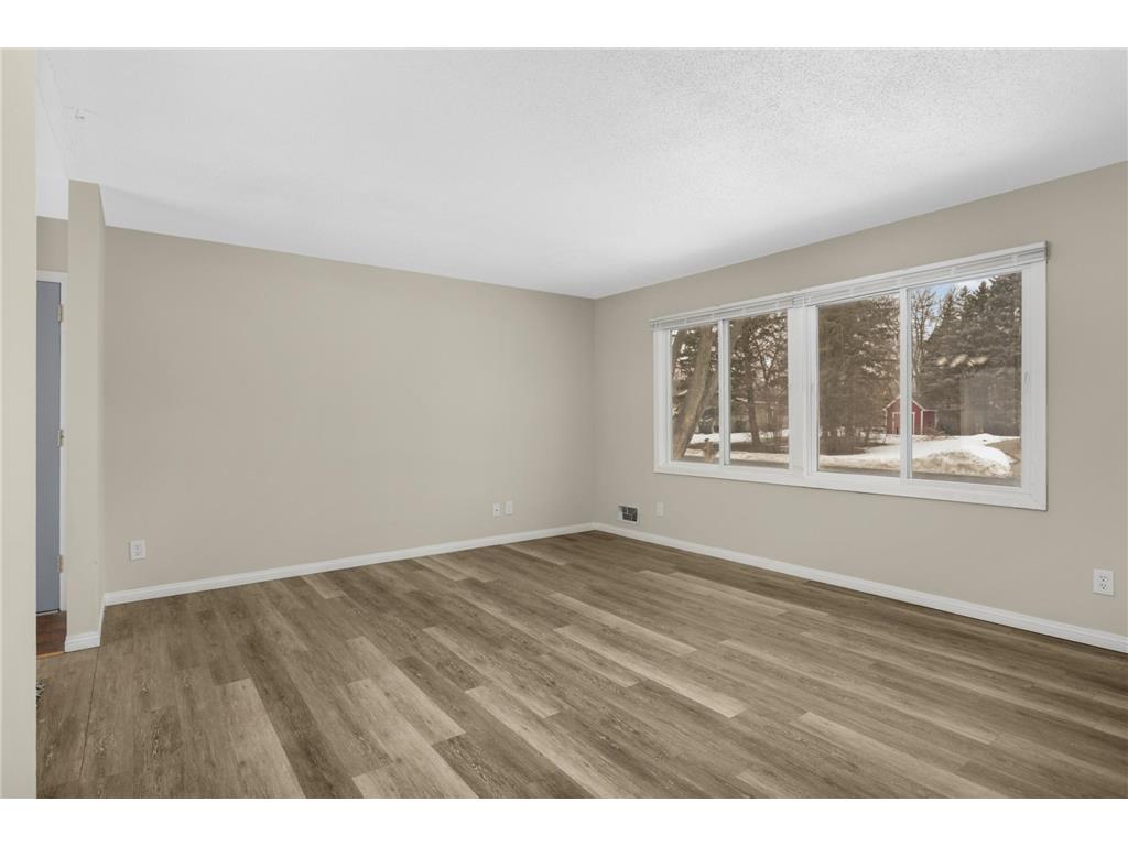 3958 Riverton Avenue Eagan MN 55122 7019509 image3