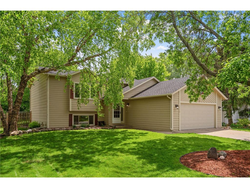 3958 Worchester Drive Eagan MN 55123 6538649 image1