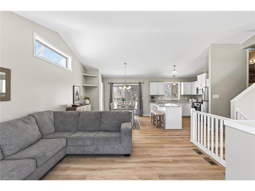 39584 Oak Park Trail North Branch MN 55056 7037089 image11