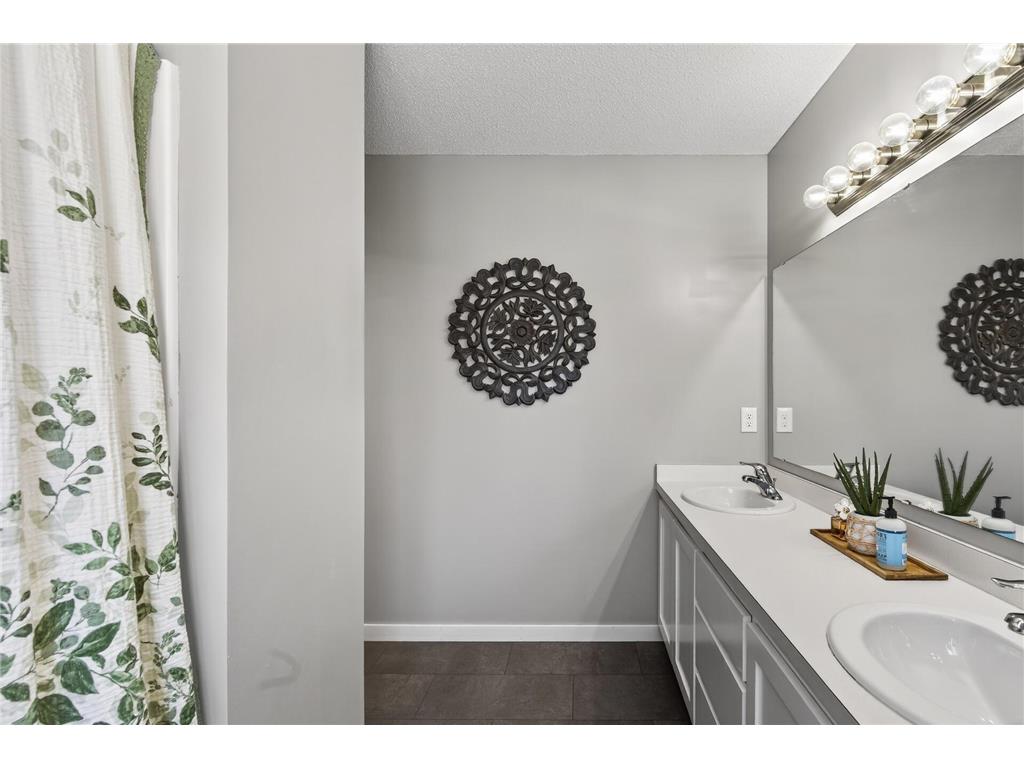 39584 Oak Park Trail North Branch MN 55056 7037089 image24