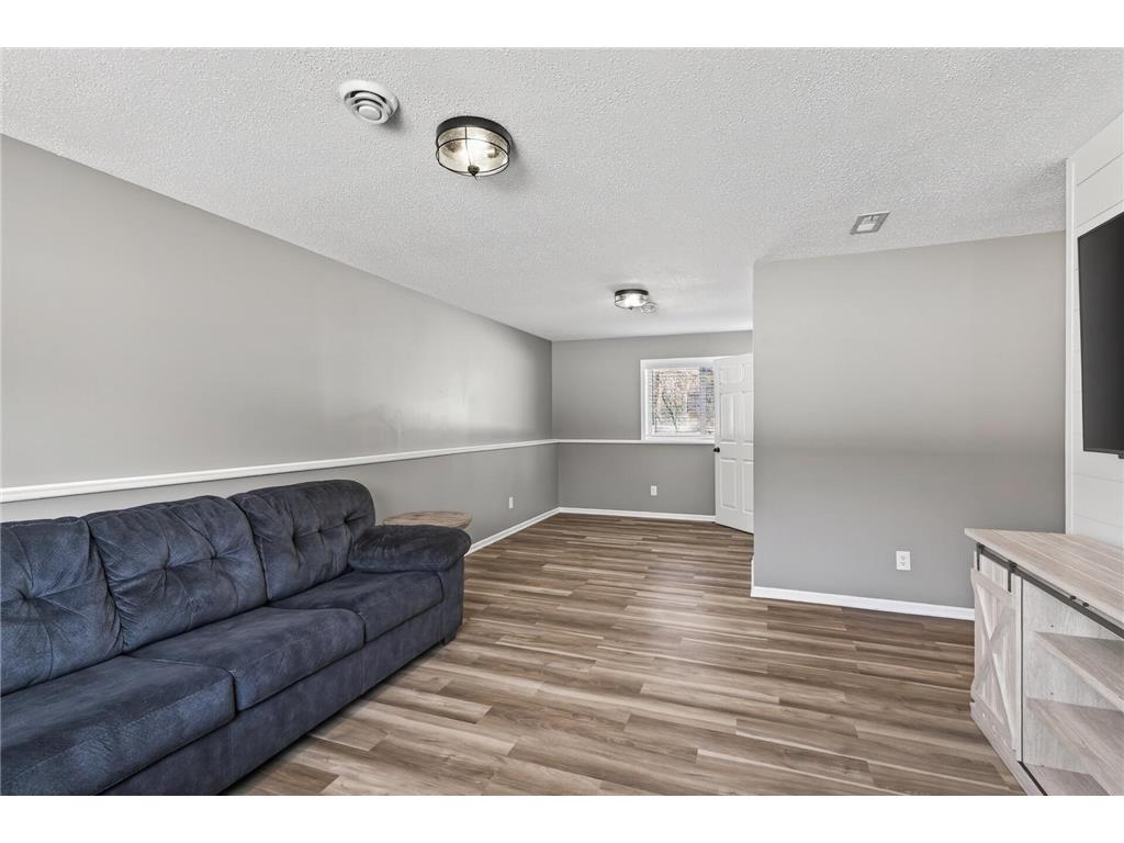 39584 Oak Park Trail North Branch MN 55056 7037089 image34