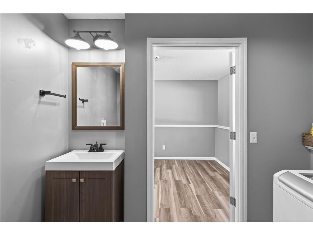 39584 Oak Park Trail North Branch MN 55056 7037089 image36