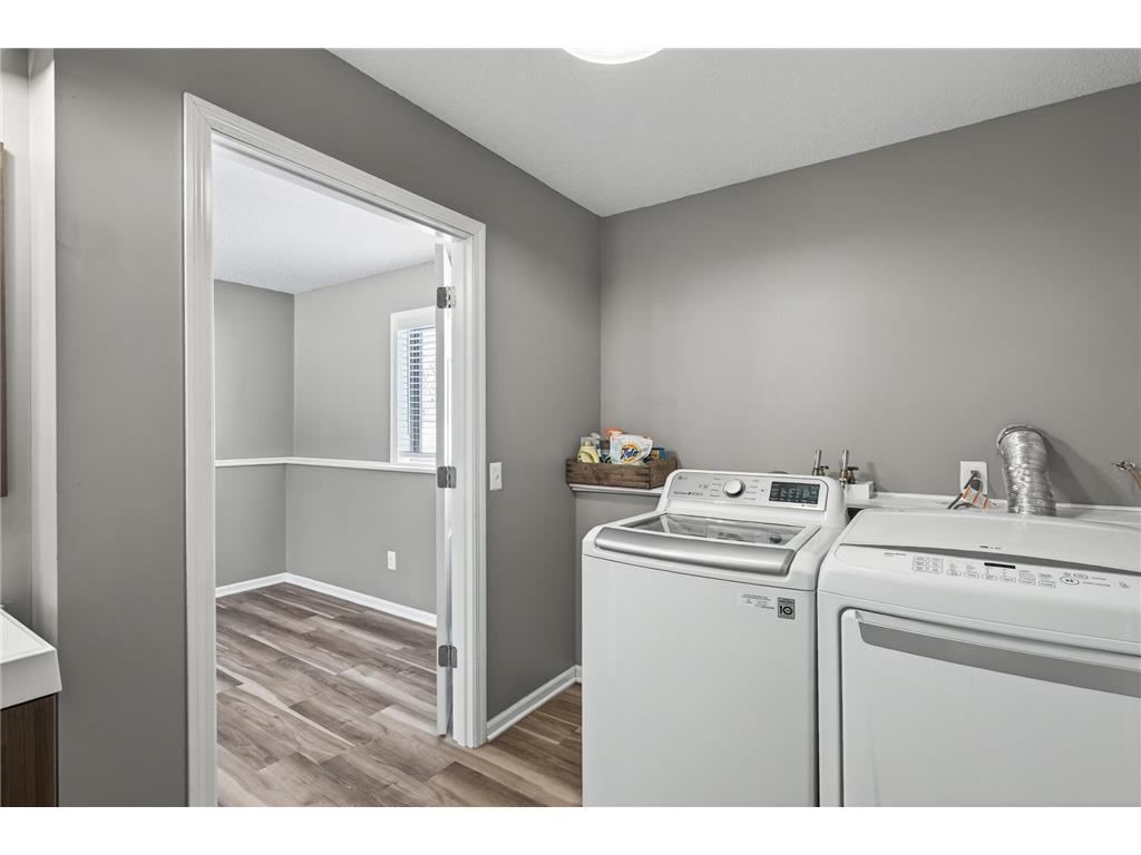 39584 Oak Park Trail North Branch MN 55056 7037089 image38