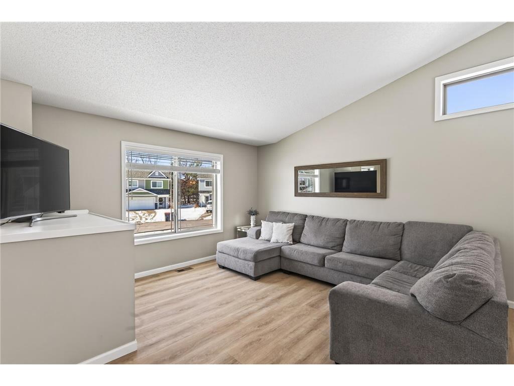 39584 Oak Park Trail North Branch MN 55056 7037089 image7