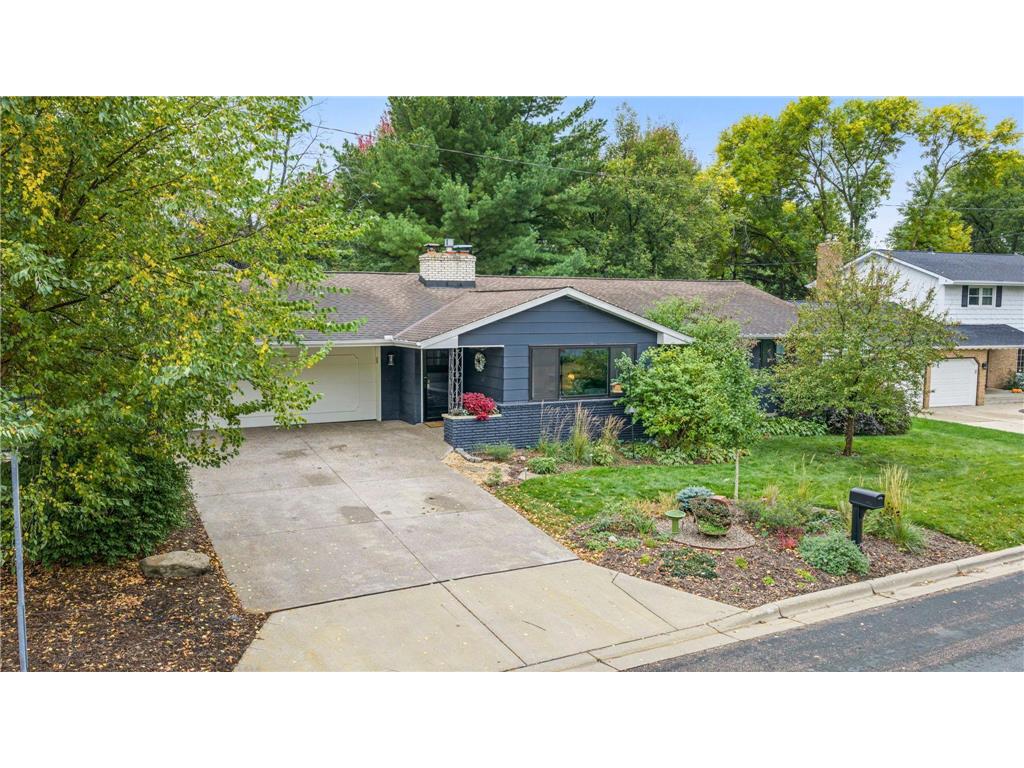 396 Thompson Avenue W West Saint Paul MN 55118 7023567 image1