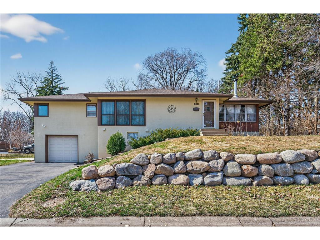 3960 Arthur Street NE Columbia Heights MN 55421 7020237 image1