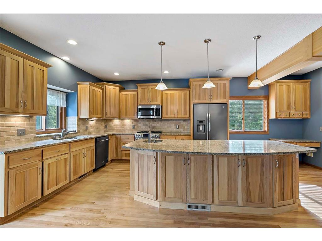 3960 Versailles Court Eagan MN 55123 6765300 image3