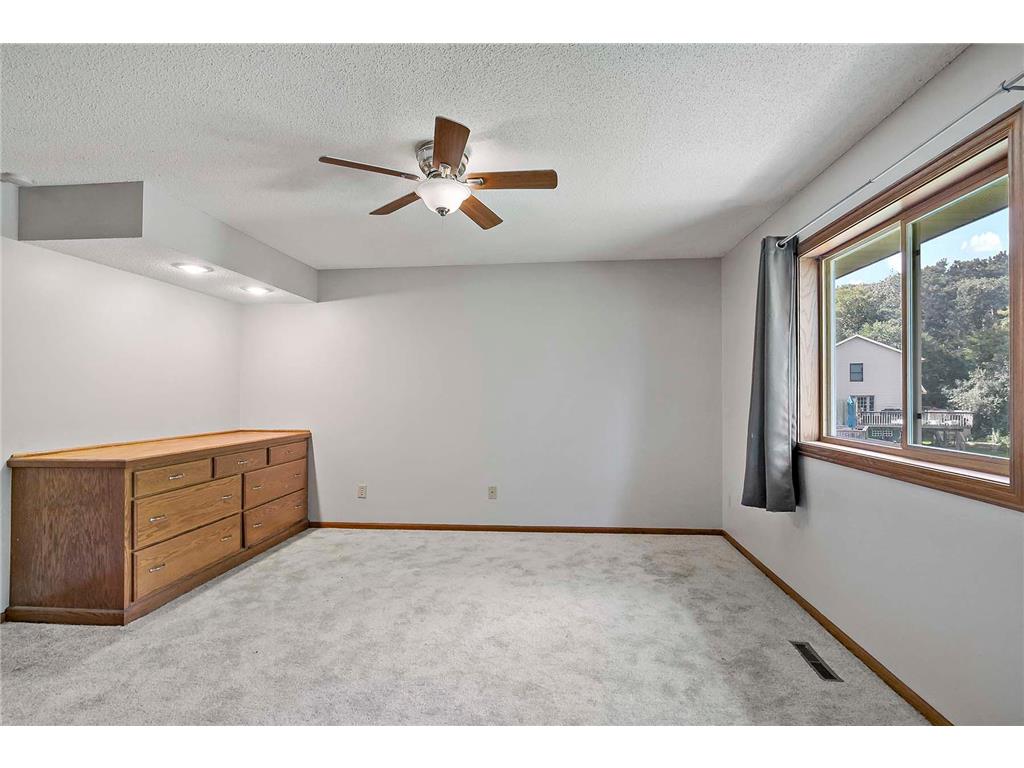 3960 Versailles Court Eagan MN 55123 6765300 image38