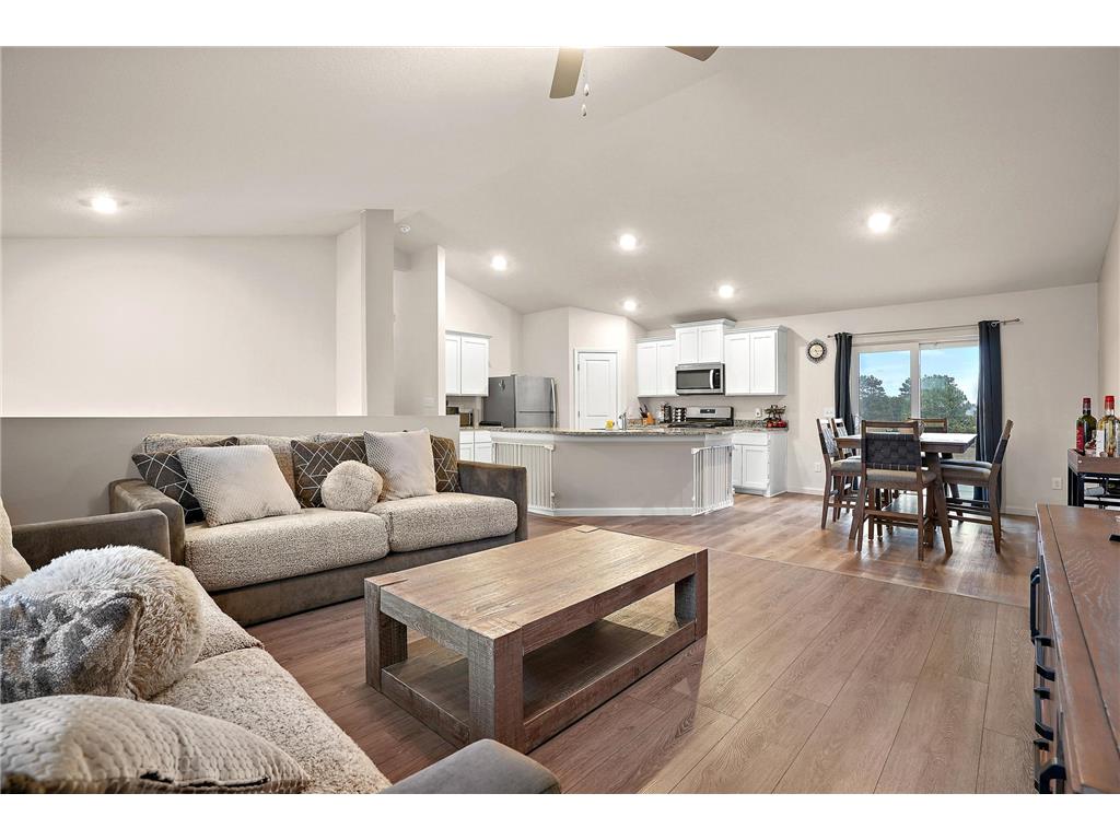 39604 Fallbrook Avenue North Branch MN 55056 7036844 image11