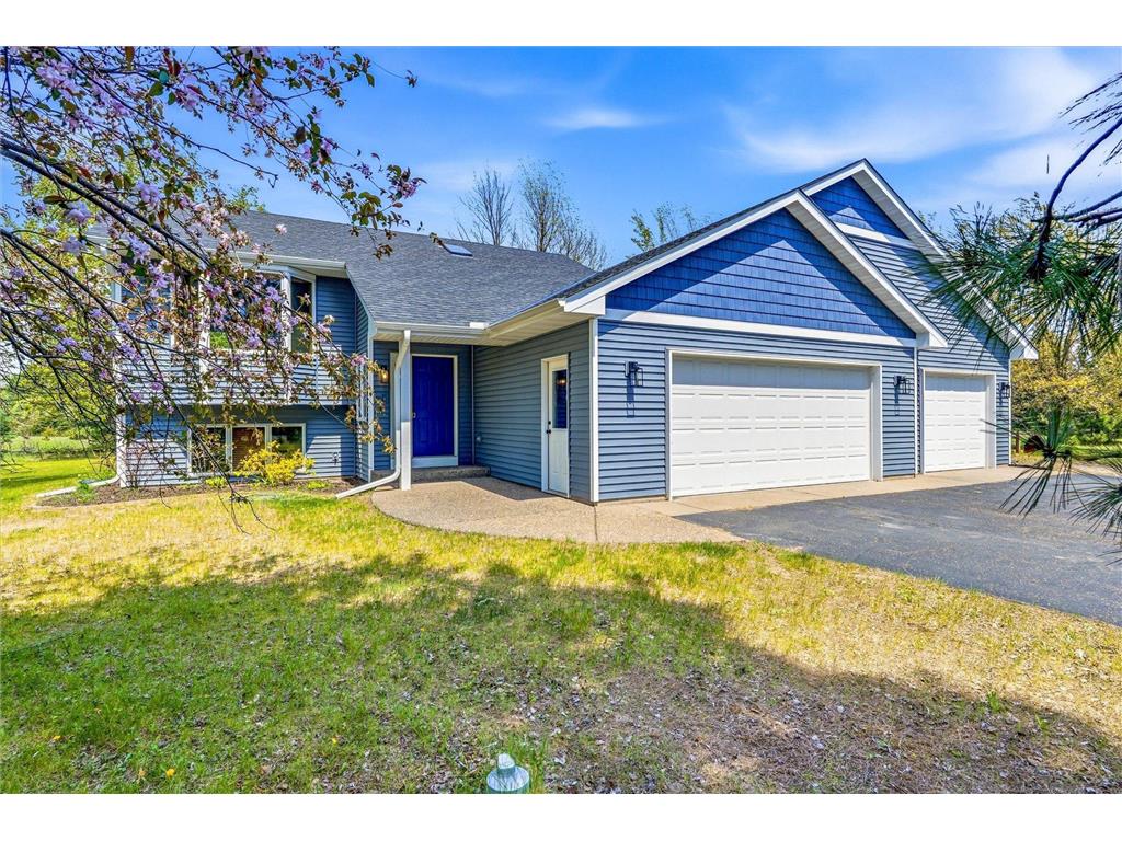3961 224th Avenue NW Oak Grove MN 55303 7065080 image1