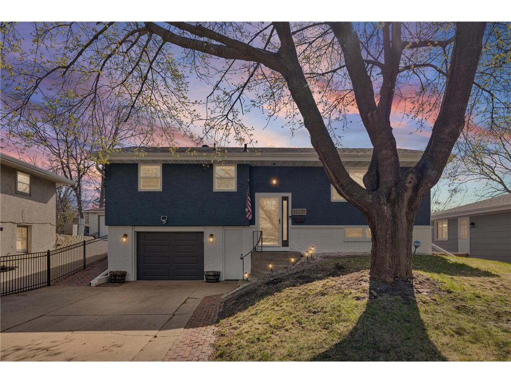 3963 Ulysses Street NE Columbia Heights MN 55421 7050290 image1