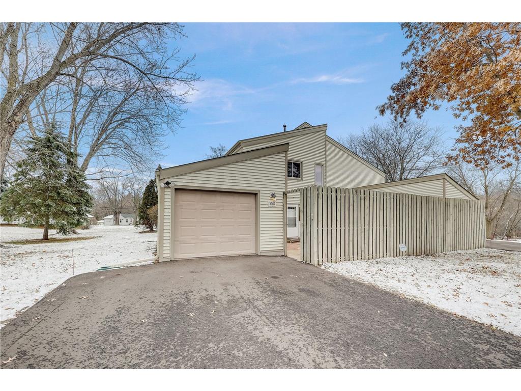 3967 Granada Avenue N Oakdale MN 55128 6466578 image1