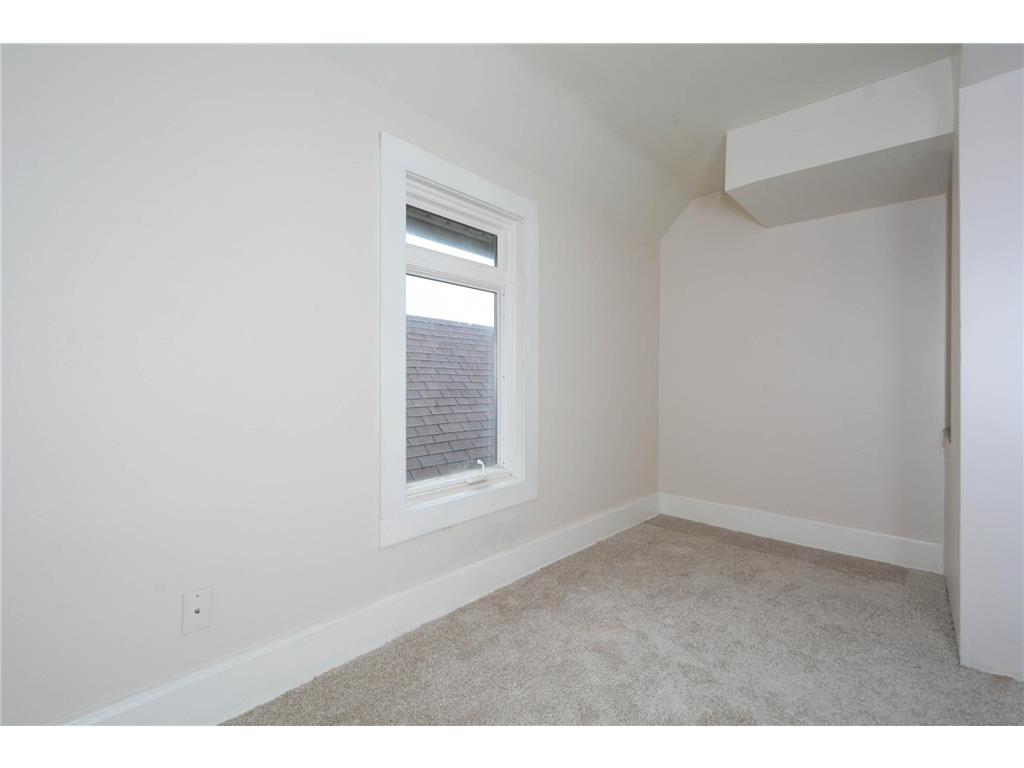 397 Burgess Street Saint Paul MN 55117 7049102 image16