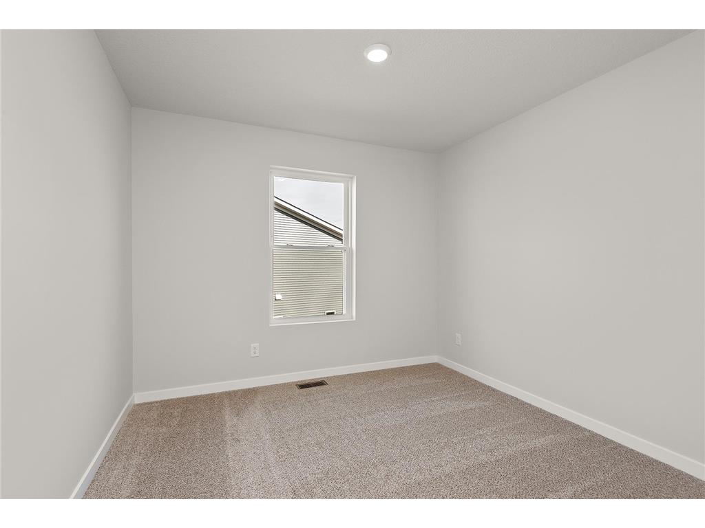 39729 Fallbrook Avenue North Branch MN 55056 6748356 image17