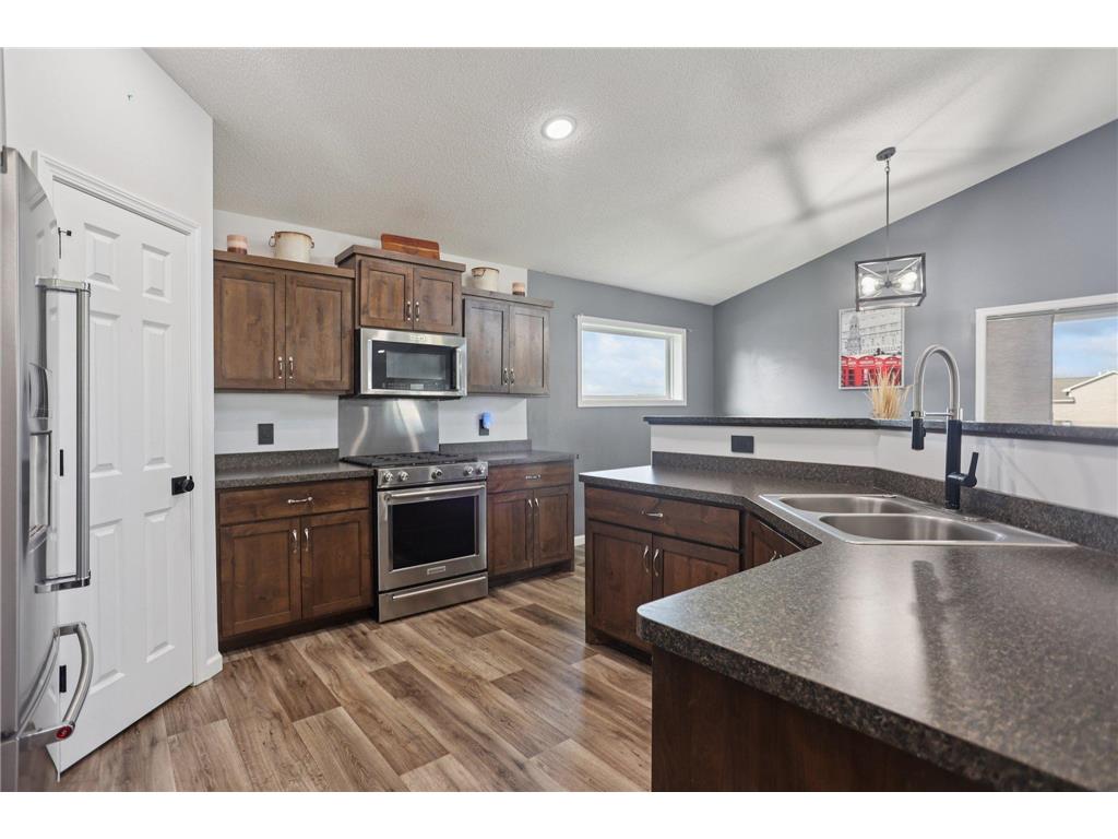 39744 Fawn Avenue North Branch MN 55056 6805551 image12