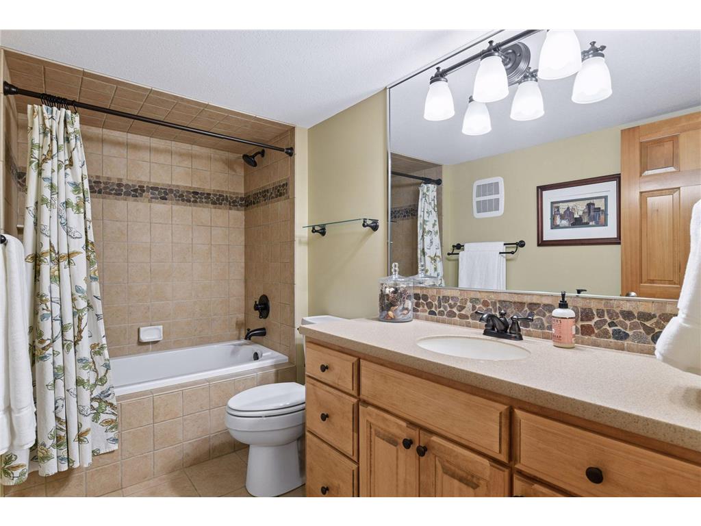 3975 Zanzibar Lane N Plymouth MN 55446 7046938 image73