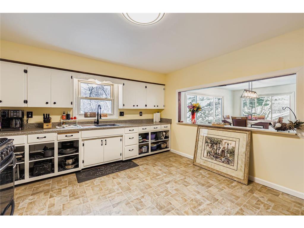 3977 Clover Avenue Vadnais Heights MN 55127 6823076 image13