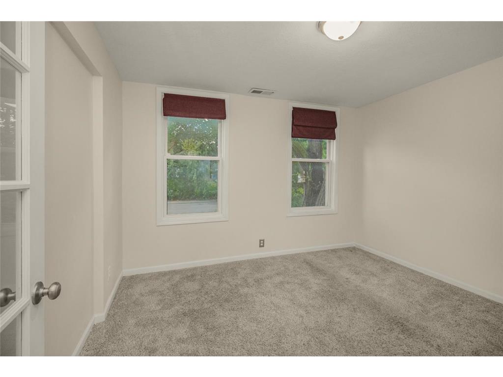 398 Banfil Street Saint Paul MN 55102 6813421 image20