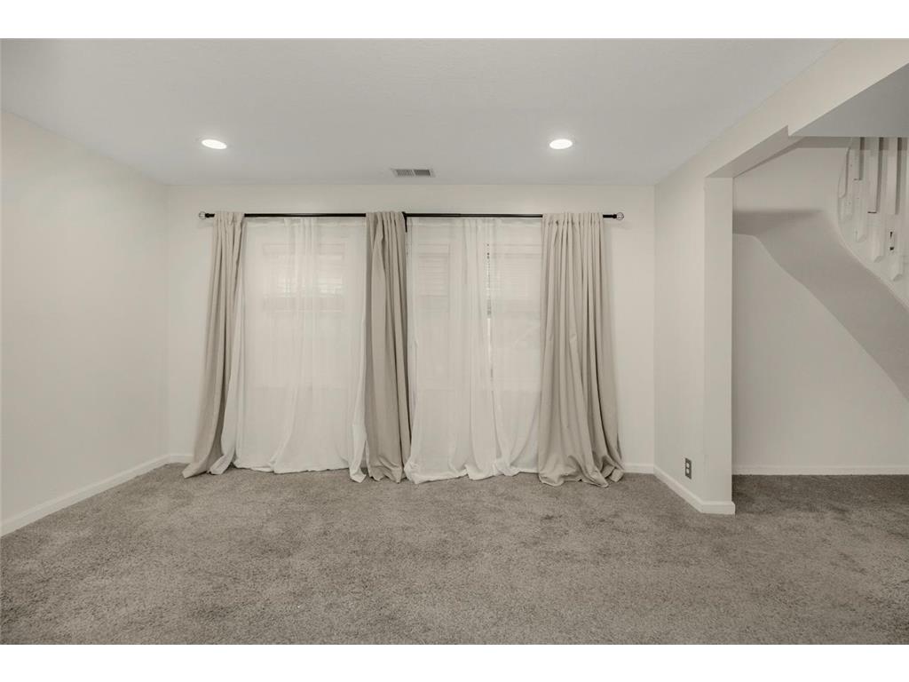 398 Banfil Street Saint Paul MN 55102 6813421 image3