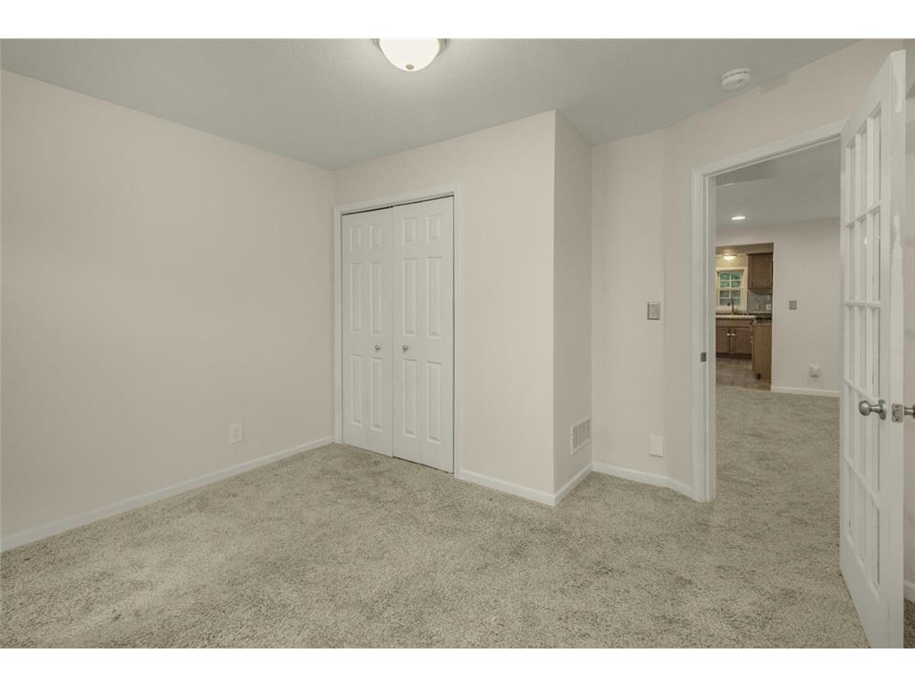 398 Banfil Street Saint Paul MN 55102 6813421 image9