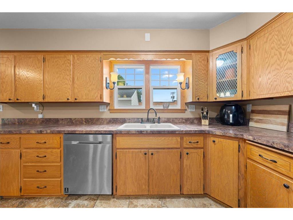 398 E Wall Street Ellsworth WI 54011 7084886 image11