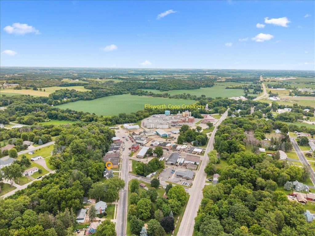 398 E Wall Street Ellsworth WI 54011 7084886 image36