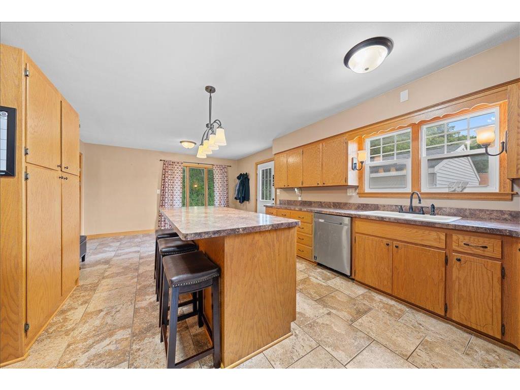 398 E Wall Street Ellsworth WI 54011 7084886 image9