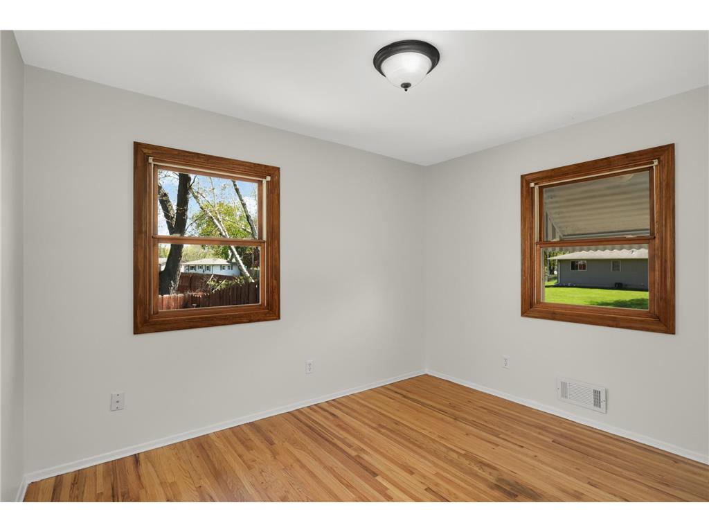 3981 71st Street E Inver Grove Heights MN 55076 7037219 image13