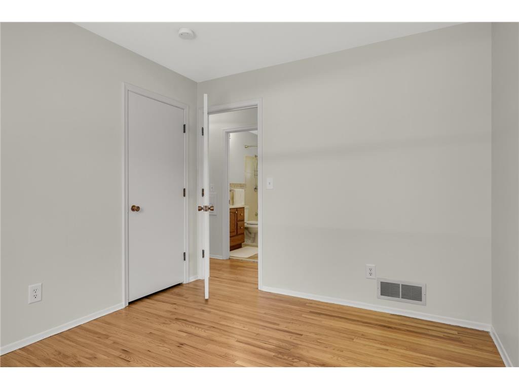 3981 71st Street E Inver Grove Heights MN 55076 7037219 image16