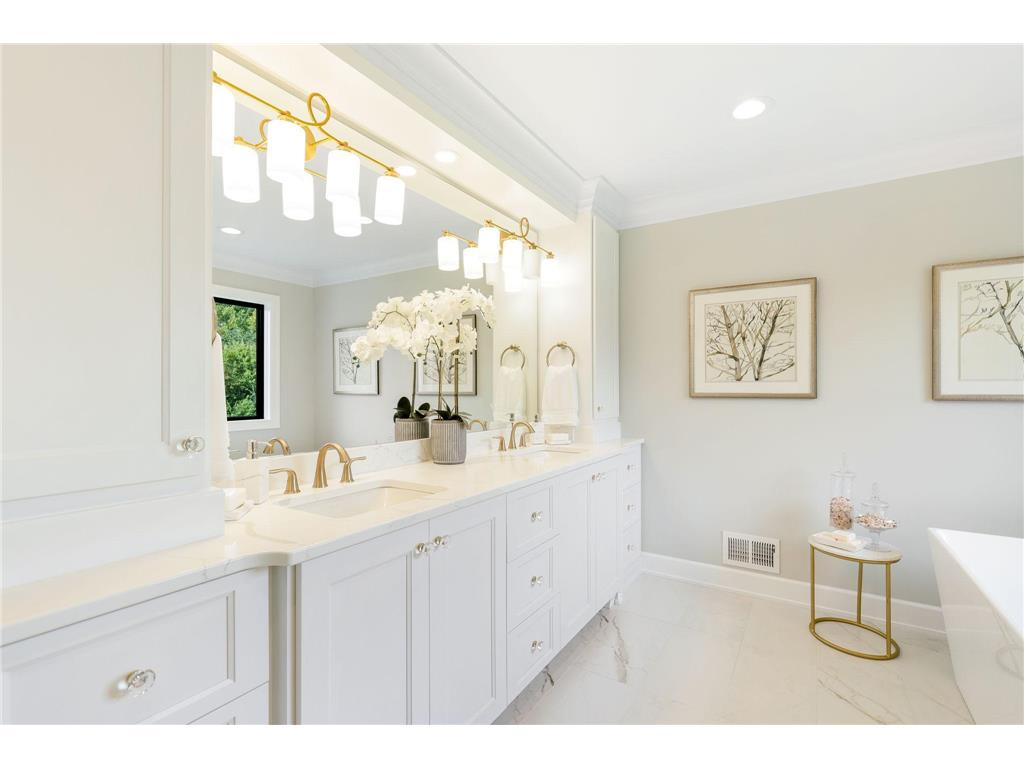 3981 White Oak Lane Chanhassen MN 55331 6818889 image17