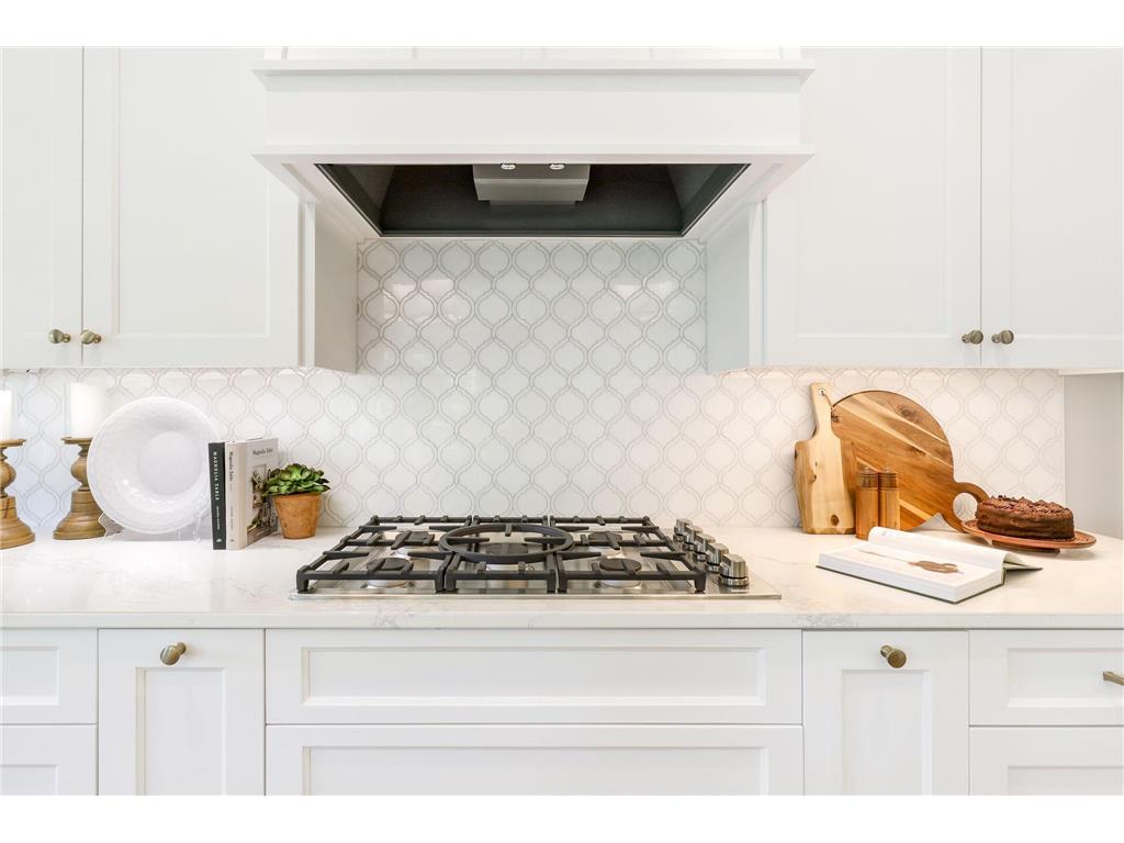 3981 White Oak Lane Chanhassen MN 55331 6818889 image7