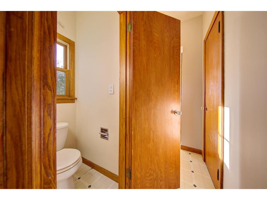 39819 200th Street, Green Isle, MN, 55338 MLS 6468820 Edina Realty