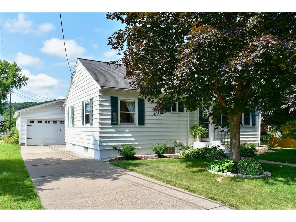 3985 W 8th Street Goodview MN 55987 6577816 image1